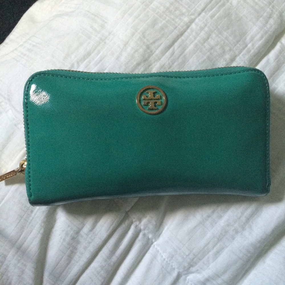 Tory Burch Teal Patent Zip Wallet with Gold Logo